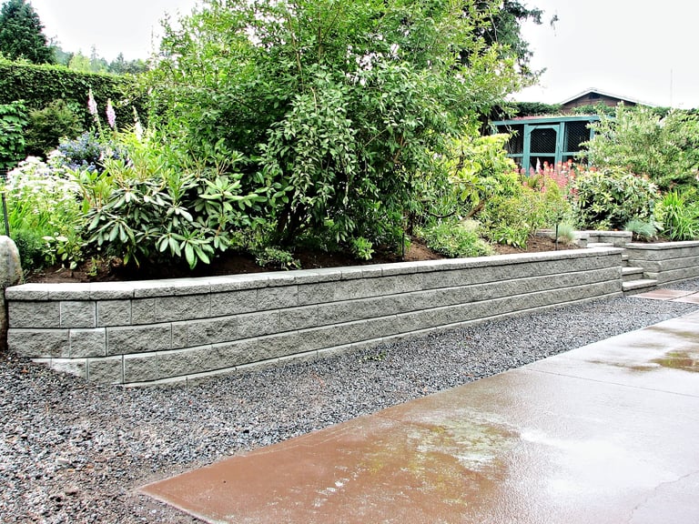 Hardscaping retaining wall by SouthBuilt LLC